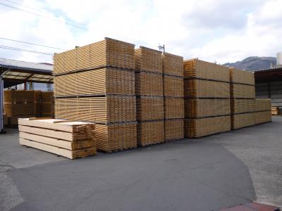 国産桧フローリング、羽目板工場